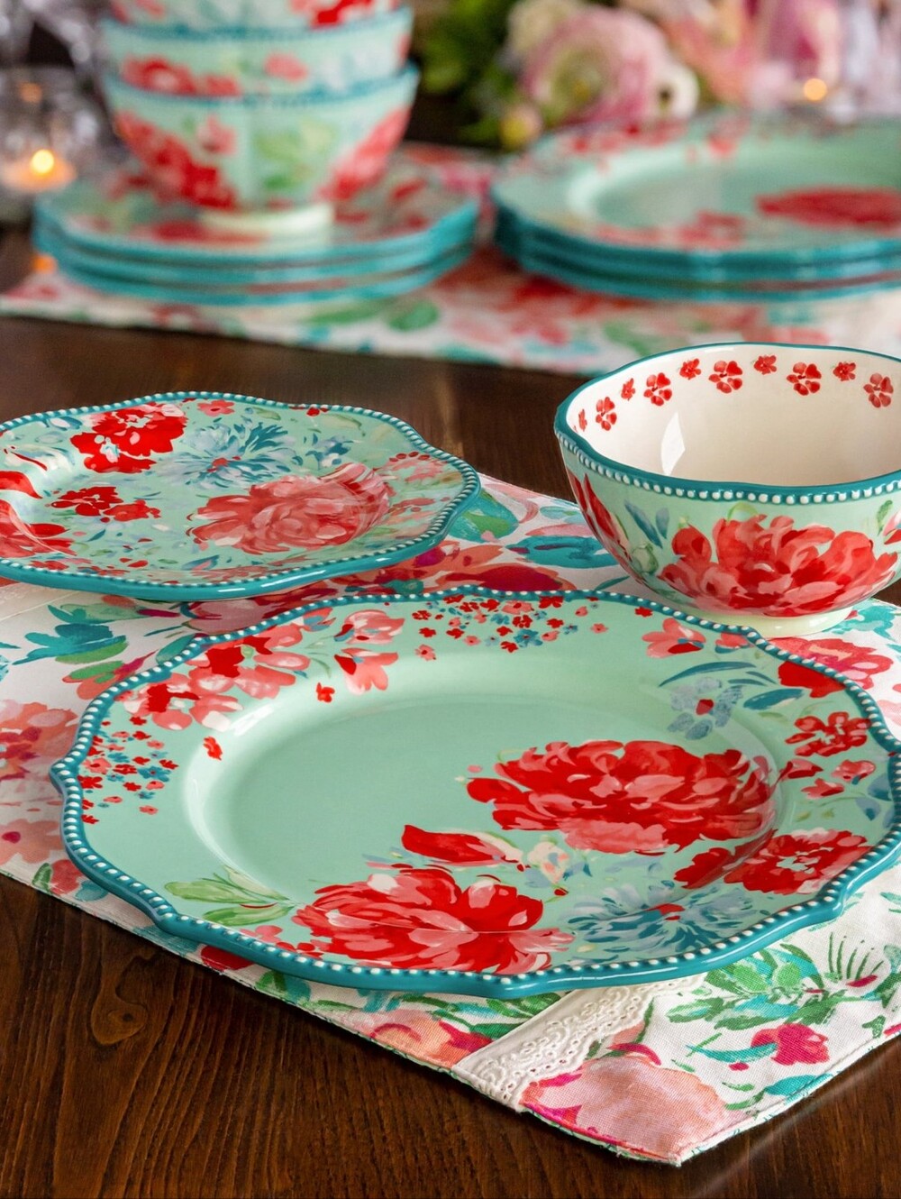 The Pioneer Woman Garden Floral Plates One 8.5 And 3 10. 5 Inch
